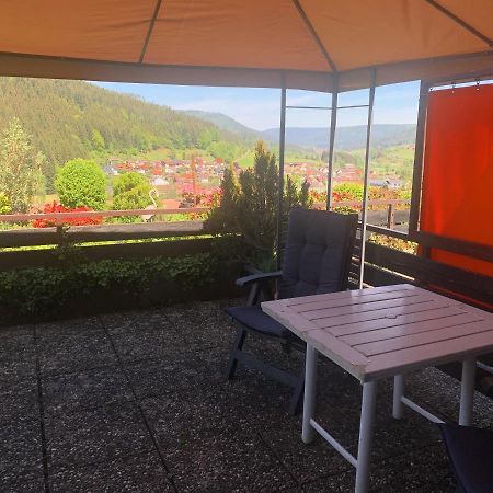 Appartement Mit Herrlicher Aussicht Uebers Murgtal Баїрсбронн Екстер'єр фото